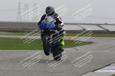 media/Nov-30-2025-TrackDaz (Sun) [[d8b22663df]]/B Group/Session 5 (Wheelie Bump)/